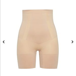 Spanx NWT high waisted shaper size L nude
